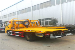 尚义附近拖车救援搭电